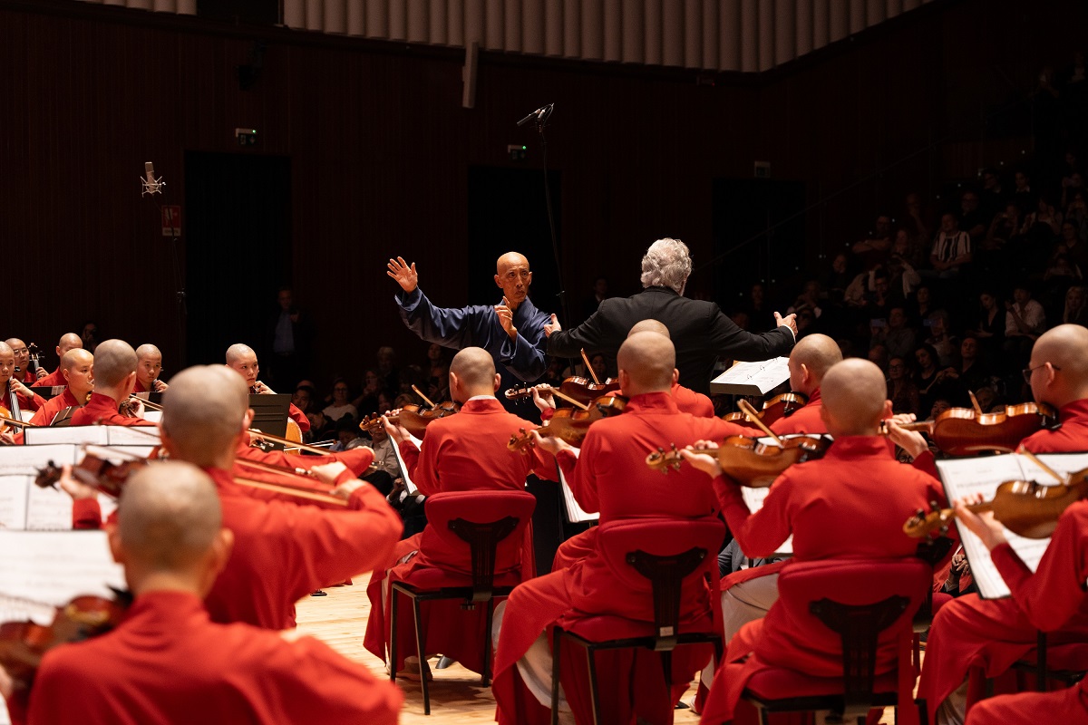 世界和平文化艺术节2025-米兰之夜 普拉西多·多明戈与悟乐交响乐团的史诗级合作奏响米兰